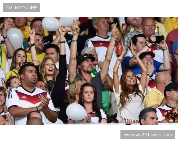 06世界杯决赛现场观众反应，球迷们的激情与热情展现足球魅力