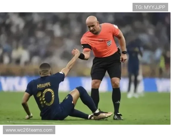 如何理解历届世界杯决赛加时赛中的裁判判罚对比赛走向的影响